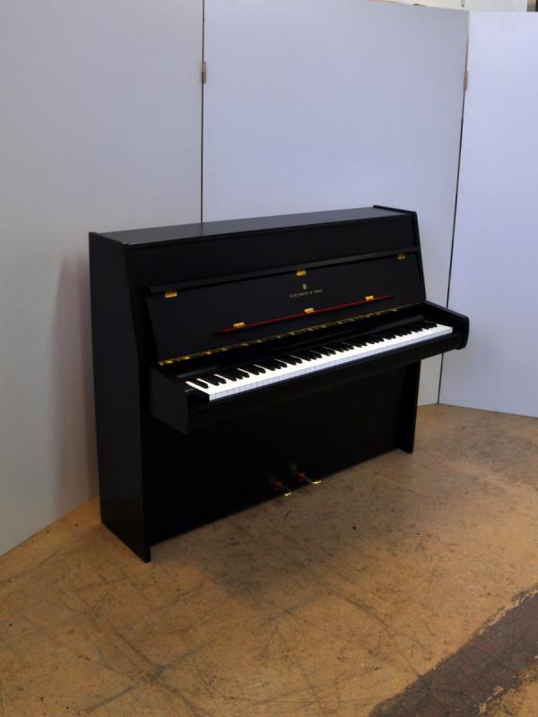 Steinway & Sons Z-114 - Image 2